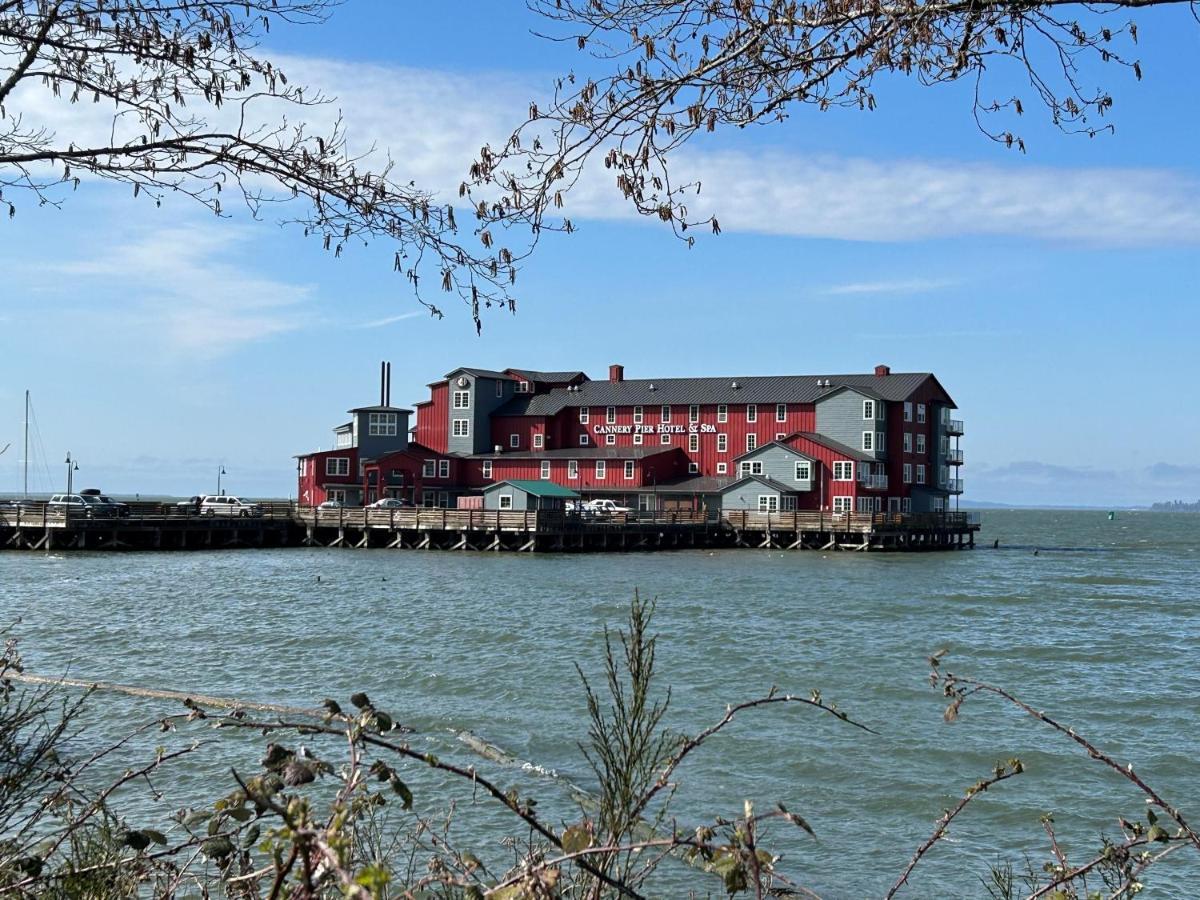 Cannery Pier Hotel & Spa Astoria Luaran gambar